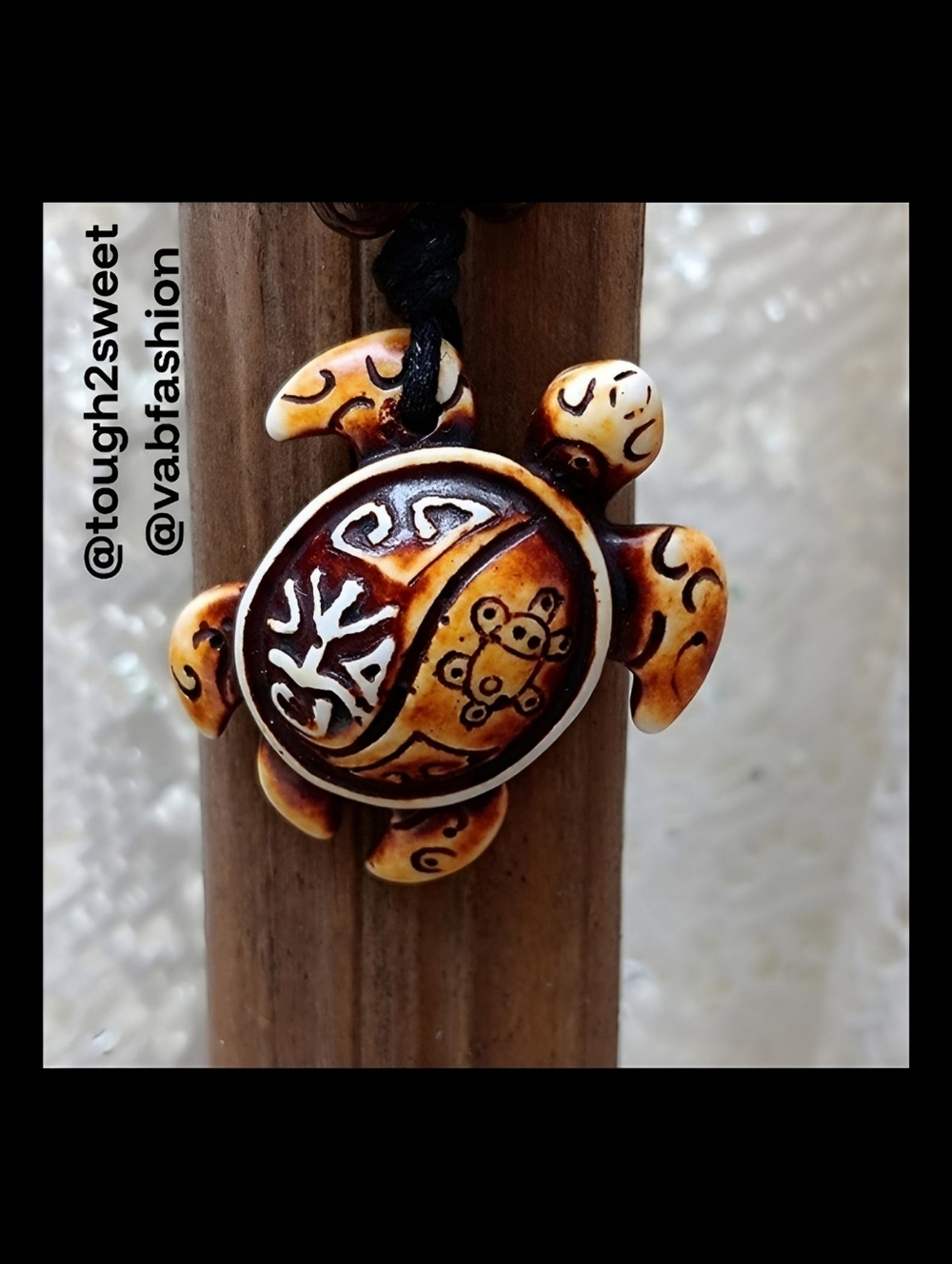 🆕️ARTISAN BOHO RESIN CARVED TURTLE ADJUSTABLE NECKLACE/GIFT BOXED (J)